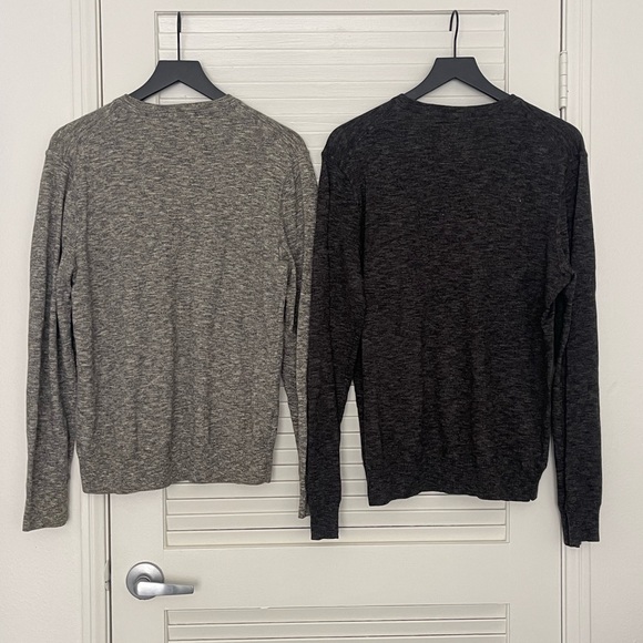 American Eagle Outfitters Athletic Fit TWO Sweaters- Grey - Picture 4 of 4
